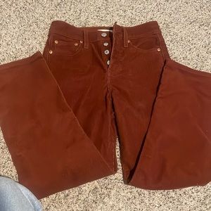 Burgundy levi wedgie fit pants